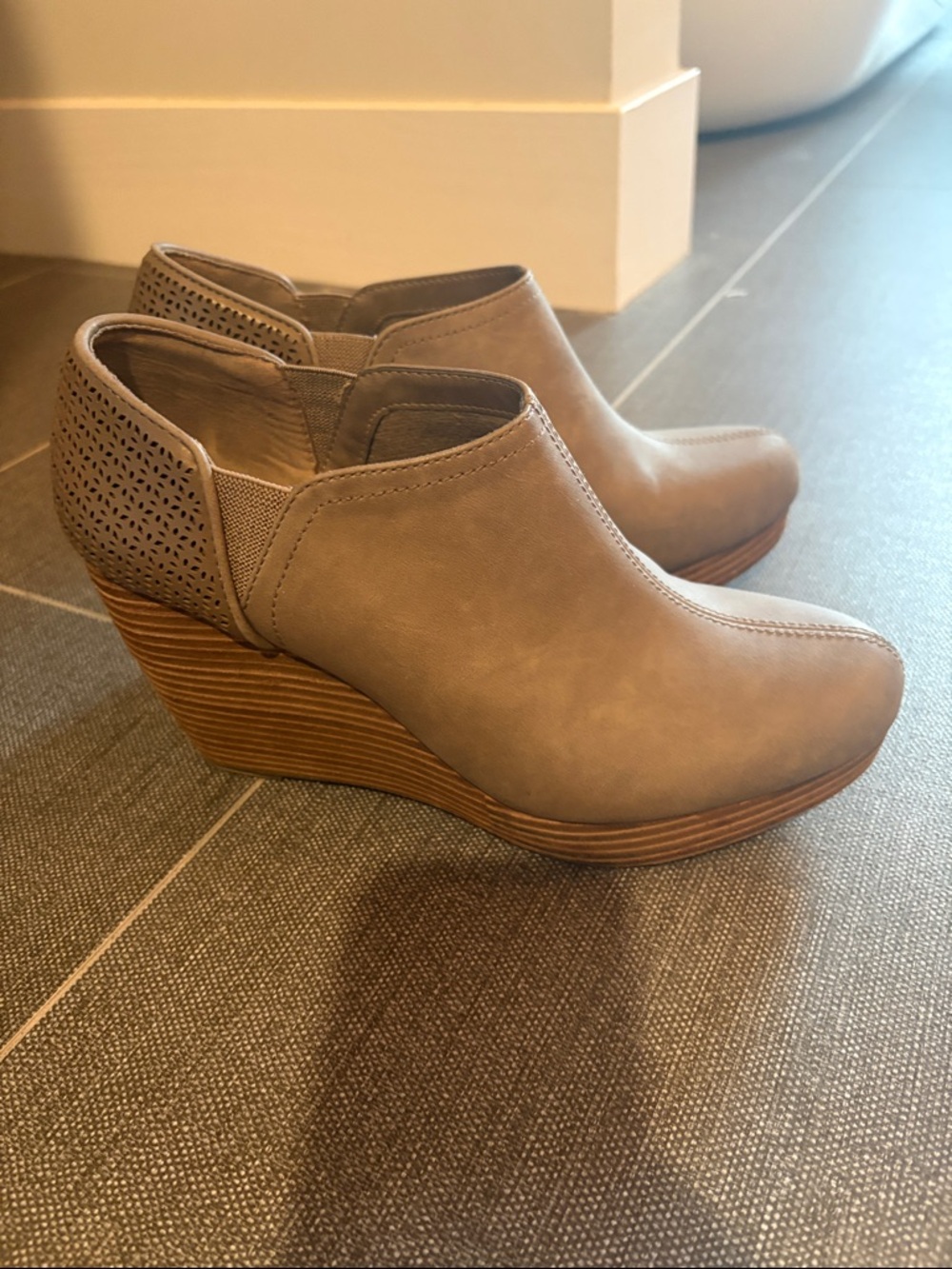 Women’s Dr. Scholls Wedge Ankle Booties